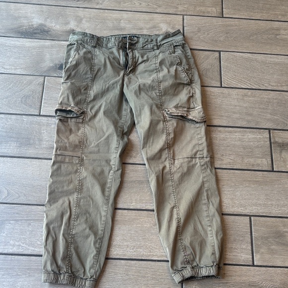 Sanctuary Pants - Sanctuary Standard Surplus Cargo Joggers Olive Green Size 29 Vintage Utility